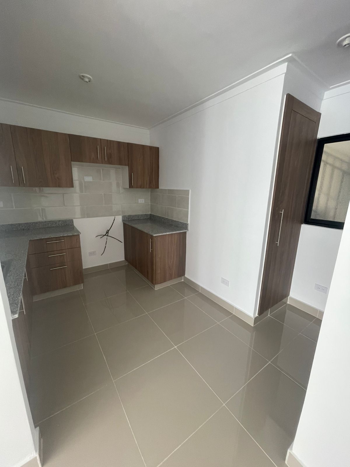 apartamentos - ALQUILER APART. 2do NIVEL 3 HABIT 2 parq. 1541 1