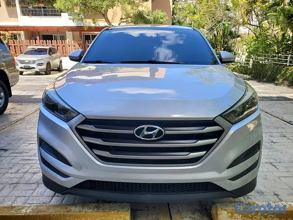 jeepetas y camionetas - Hyundai tuson 2017 Version americana 9
