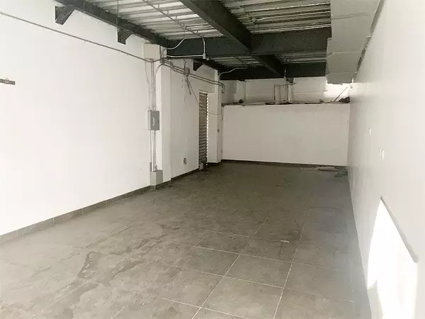 oficinas y locales comerciales - Local primer nivel Piantini  3