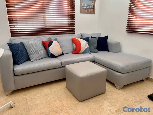muebles y colchones - Sofá seccional de tres Plazas 4