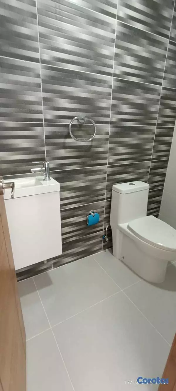 apartamentos - Se Alquila Amplio Apartamento en torre Moderna 5