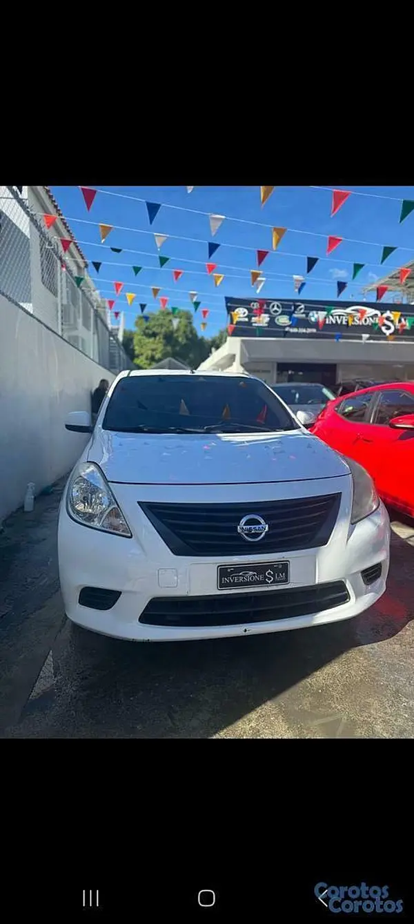 carros - Traspaso Nissan Latio 2015 4