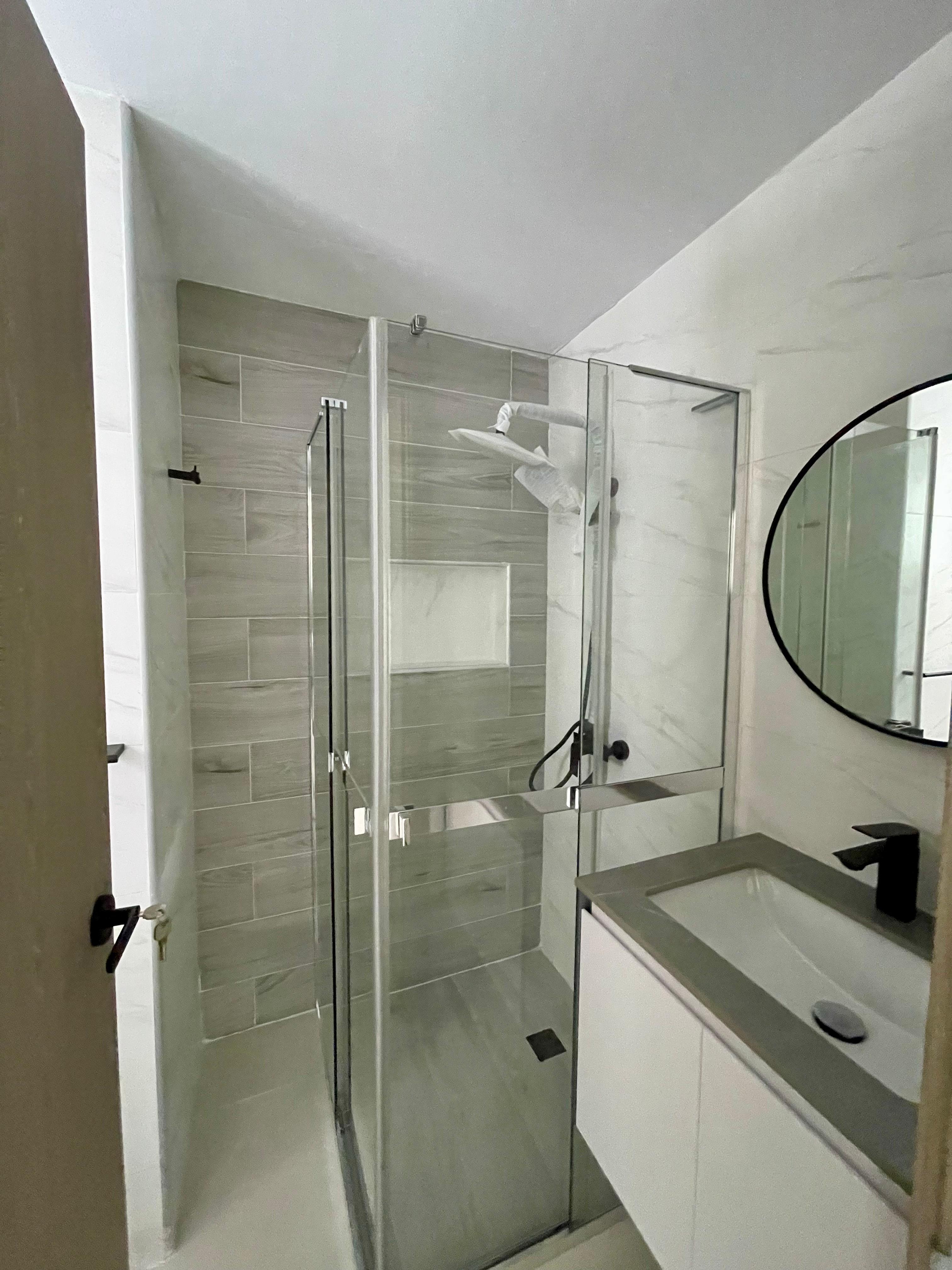 apartamentos - Rento apartamento con la línea blanca en Evaristo Morales  3