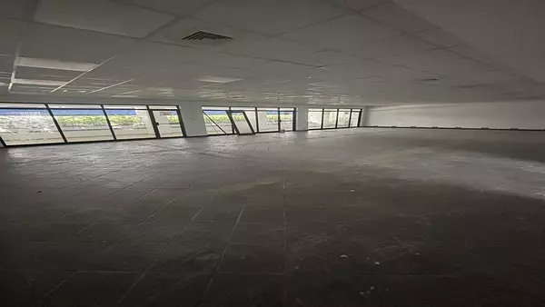 oficinas y locales comerciales - Alquiler Local Comercial Naco 2do piso 152Mts 4
