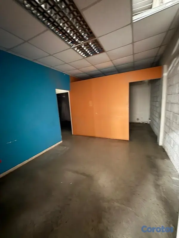 otros inmuebles - Alquilo Nave Industrial KM 10 2