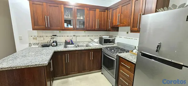 apartamentos - ALQUILÓ 1er piso amueblado cerro hermoso a 2 minutos de unión medica 8