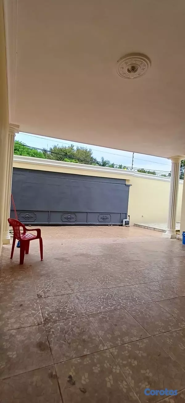 casas - venta de casa en Arroyo hondo viejo Distrito nacional Santo Domingo 555.46mts 4