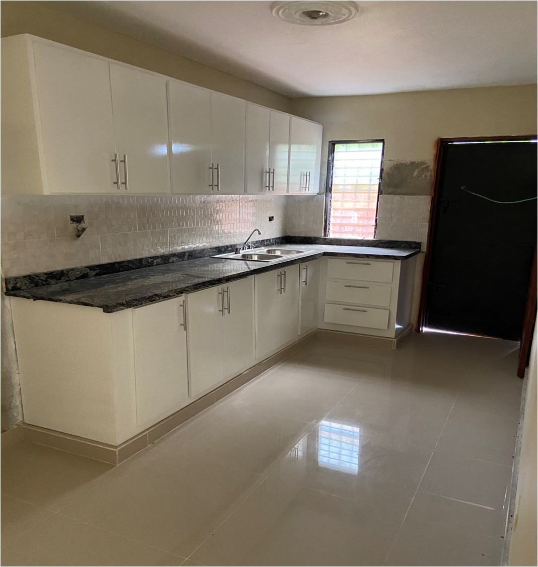 casas - Casa 2 Niveles en Buena vista 2da., REMODELADA Y REBAJADA, dividida en 3 VIVIEND 4