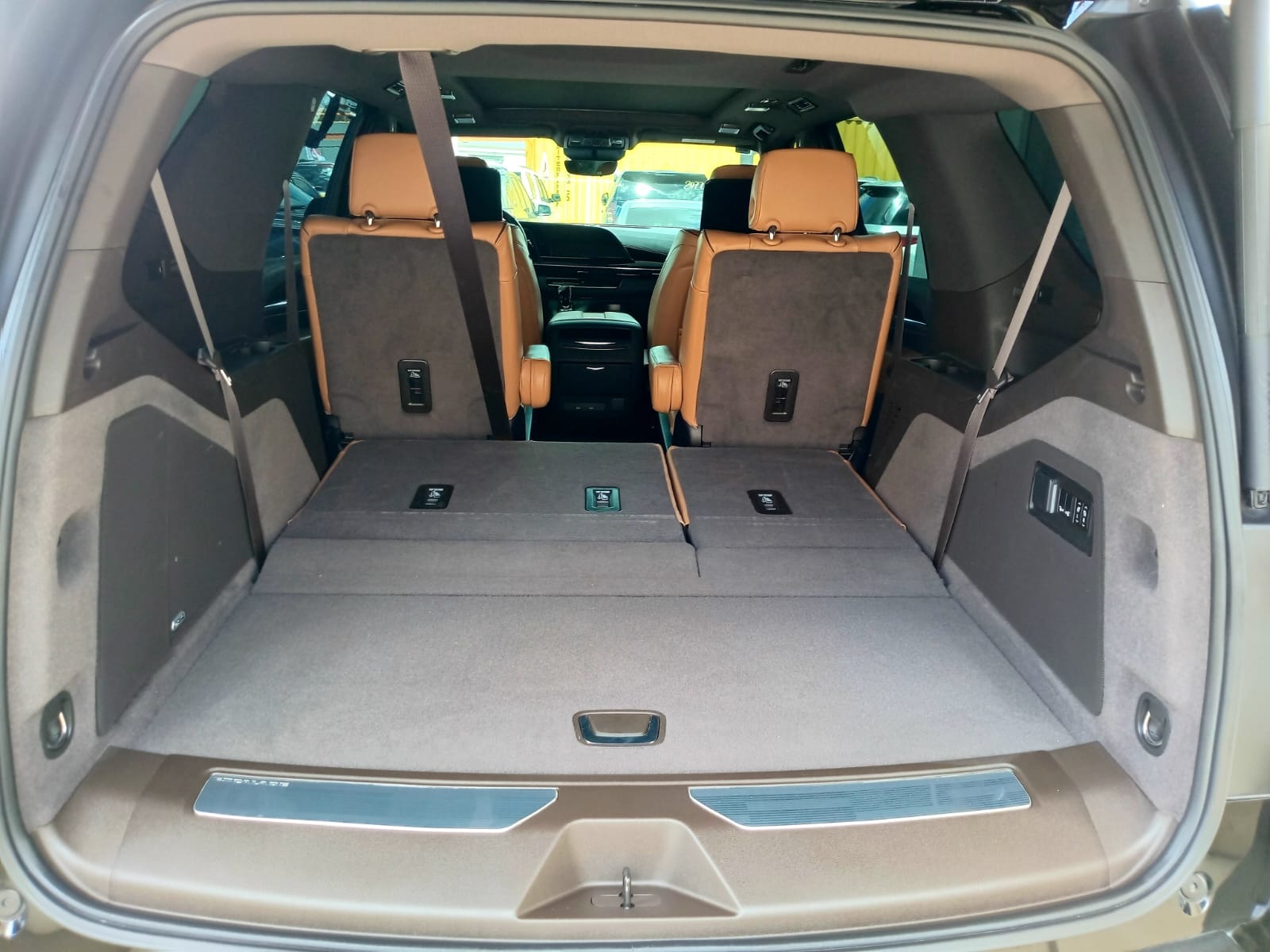jeepetas y camionetas - Cadillac Escalade Premium Luxury 2023 5