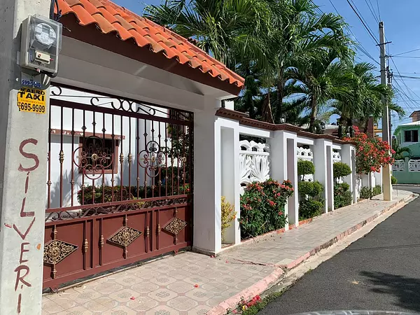 casas - Se vende casa en Av. España 1