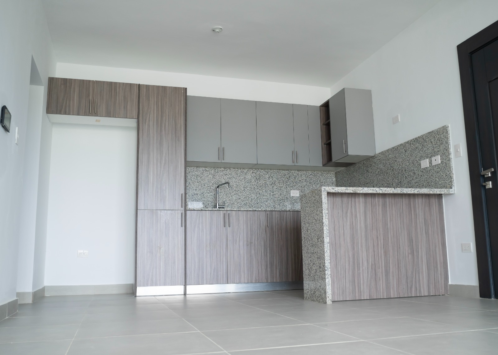 apartamentos - Apartamento Centrico con Hermosa Vista, Piso Alto 3