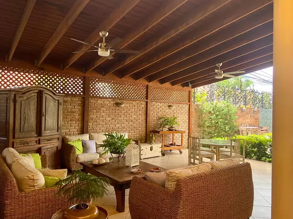 casas - Hermosa casa en La Castellana, Distrito Nacional  9