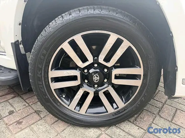 jeepetas y camionetas - Toyota 4runner limited 2016 3