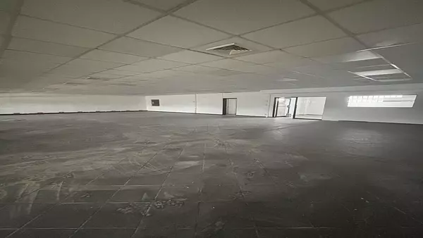 oficinas y locales comerciales - Alquiler Local Comercial Naco 2do piso 152Mts 5