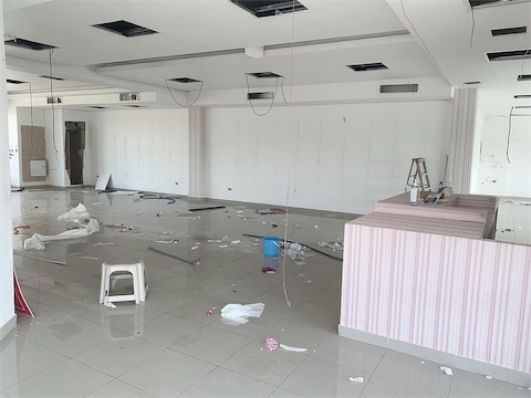 oficinas y locales comerciales - Local en naco espacio abierto 4