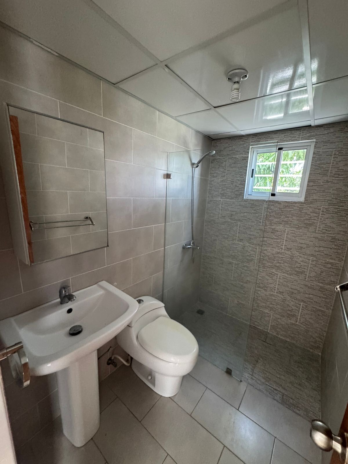 apartamentos - Alquiló tercer nivel los restauradores dos hab dos 6