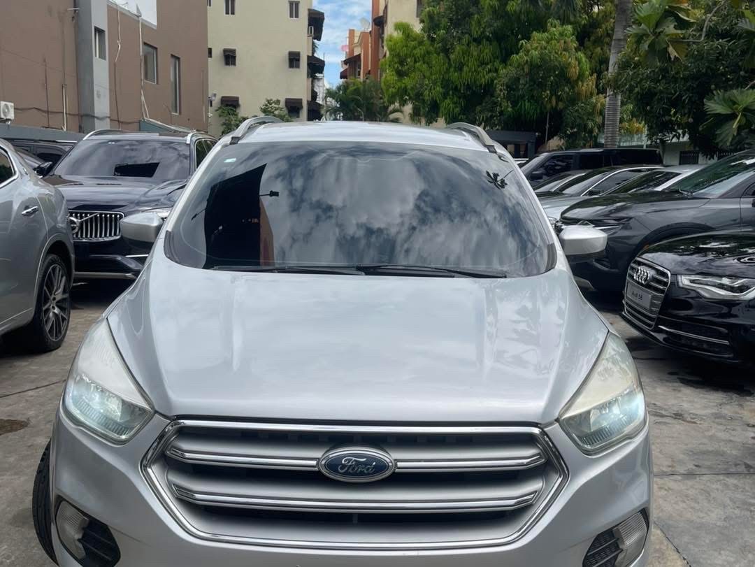 jeepetas y camionetas - FORD ESCAPE SEL 2017 1