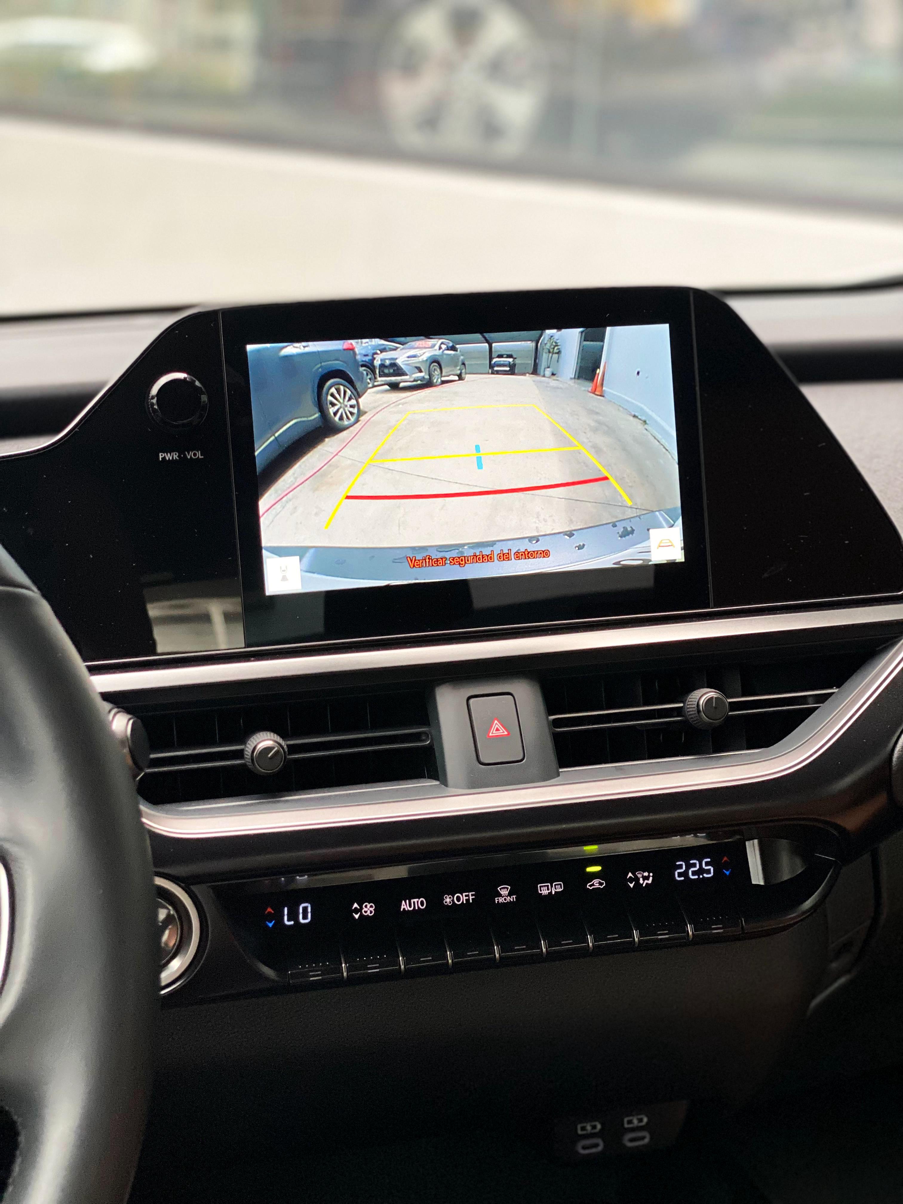 jeepetas y camionetas - Lexus UX250h 2024 NO IMPORTA EL CREDITO 5