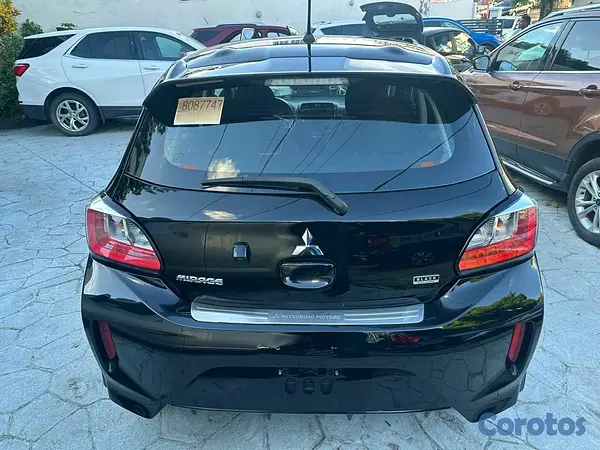 carros - Mitsubishi mirage black edition 2022 710,000 7