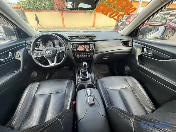 jeepetas y camionetas - Nissan Rogue SL 2020 13