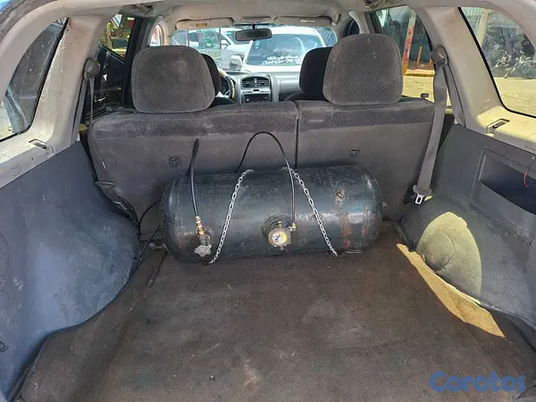 jeepetas y camionetas - Vendo Hyundai Santa Fe 2003 4