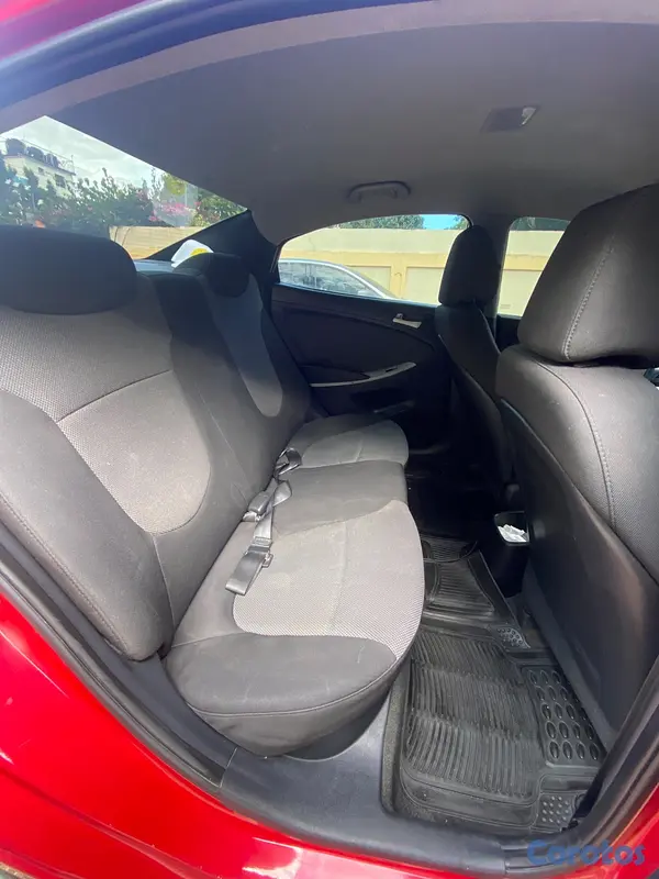 carros - Hyundai Accent 2012 5