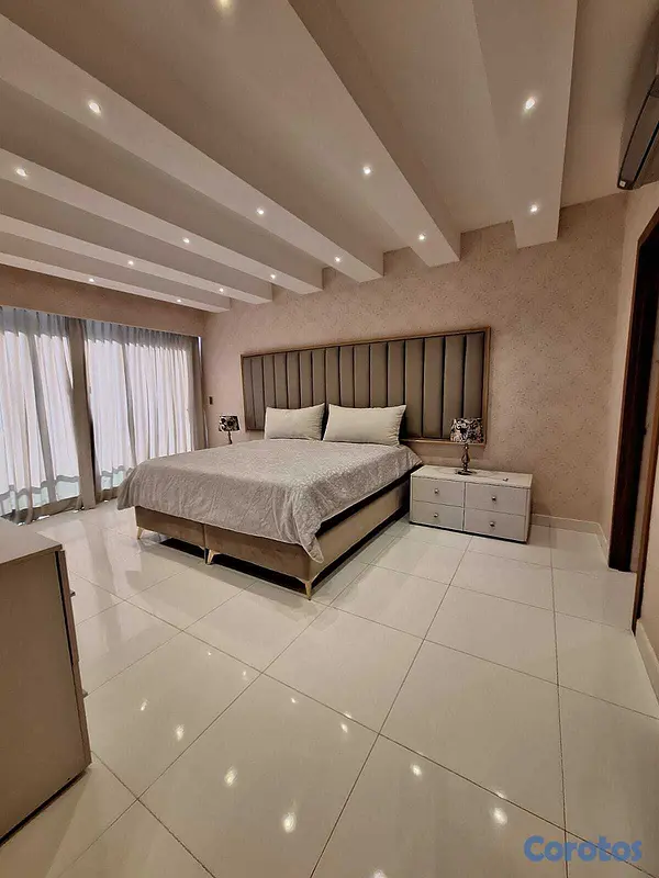 apartamentos - IMPERDIBLE EXCLUSIVO APTO AMUEBLADO EN LA JULIA 6