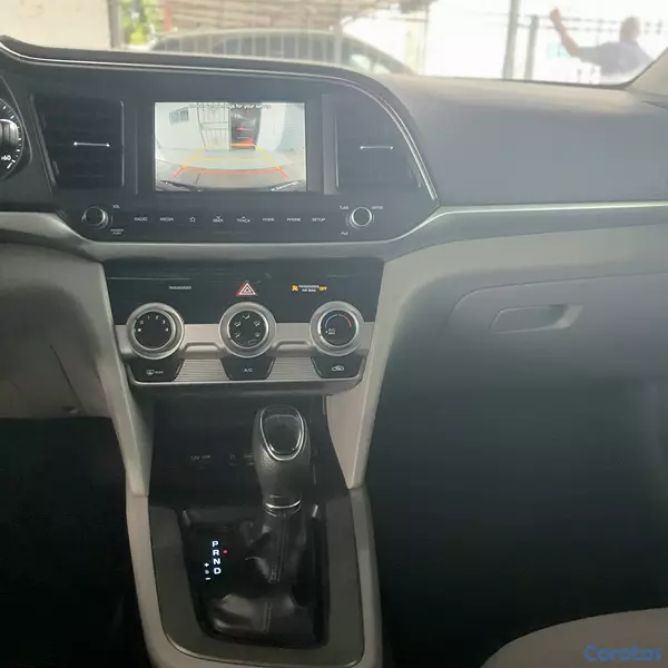 carros - HYUNDAI ELANTRA SEL 2019 RECIEN IMPORTADO 8