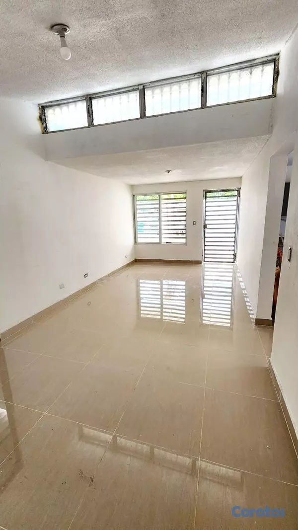 casas - Espaciosa Casa en Alquiler, en Miramar  Santo Domi 12