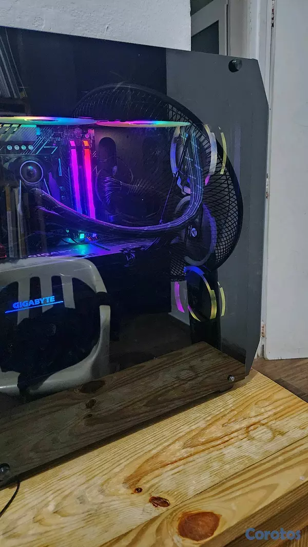 computadoras y laptops - PC DESKTOP EN VENTA PRECIO NEGOCIABLE 4
