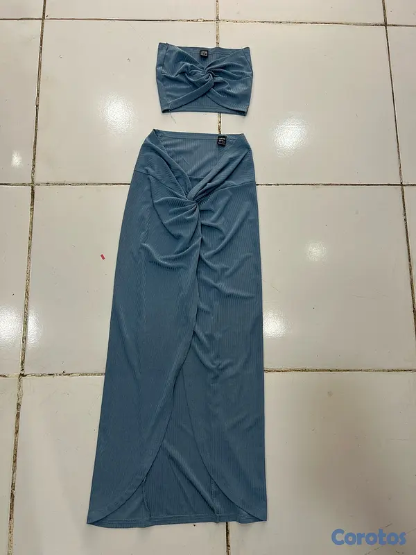 ropa para mujer - Venta de Caja de Ropa de Hombre y de Mujer incluye zapatos , tenis , Tacones  2