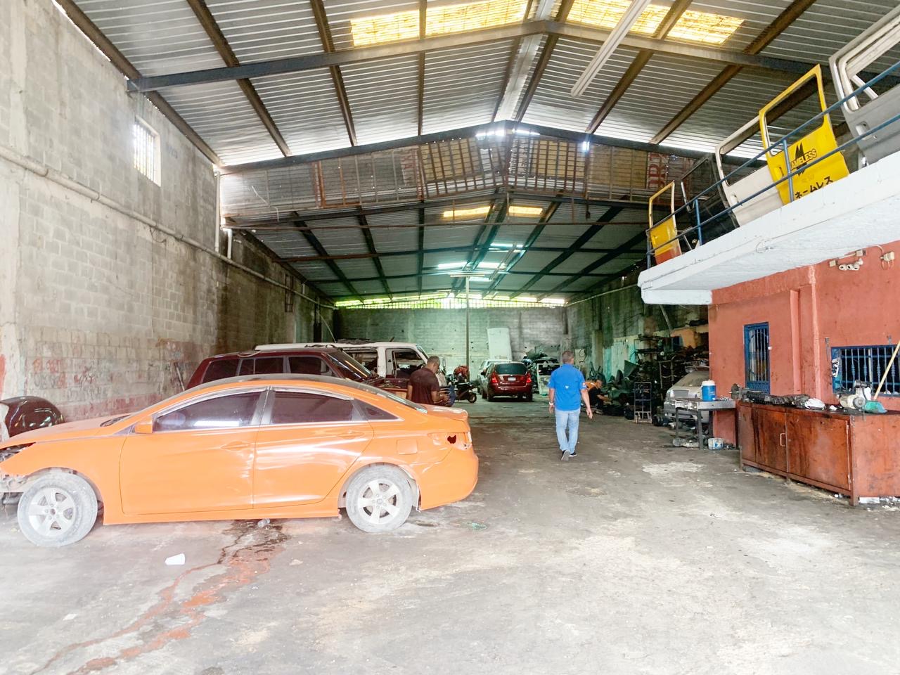oficinas y locales comerciales - Nave comercial en Ens la Fe  8