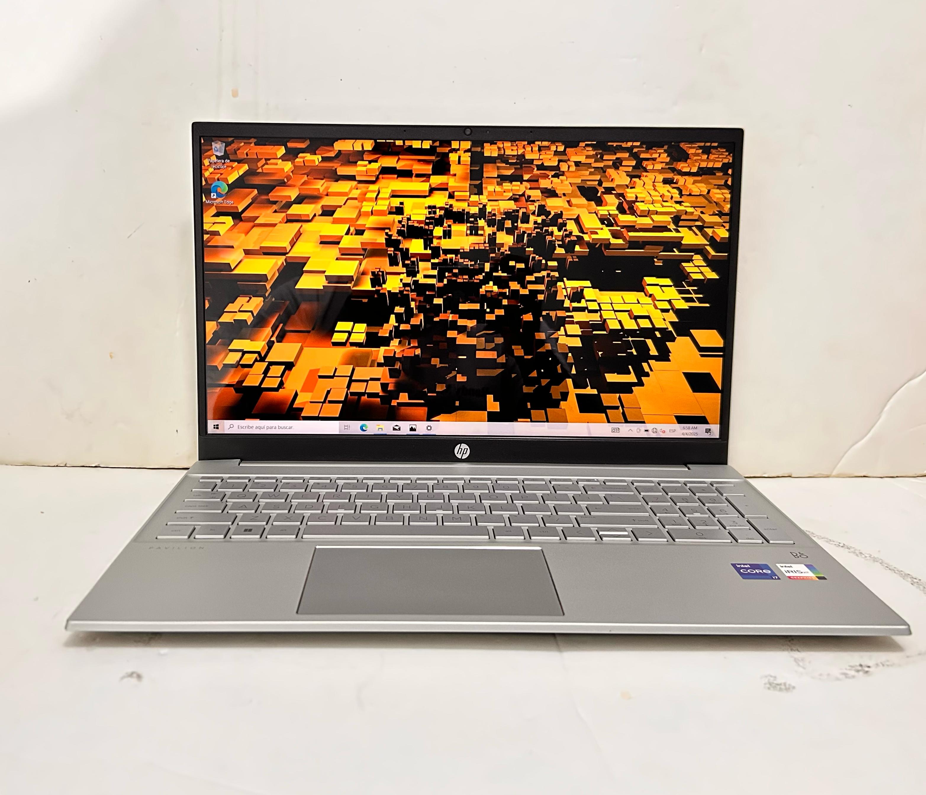 computadoras y laptops - HP Pavilion 15, 15”, 16GB RAM, i7 12th, 512GB SSD. 1