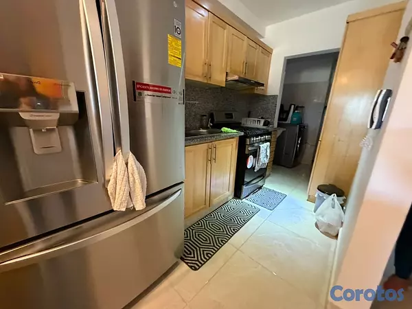 apartamentos - vendo independencia urbanización tropical pis 3 con dos habitaciones dos baños  8