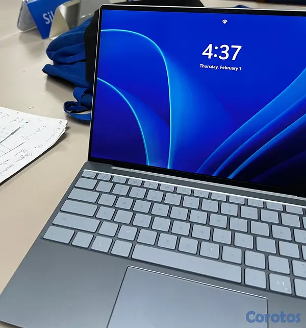 computadoras y laptops - Vendo Dell xps de 13 pulgadas. i7 512gb 16gb ram 8