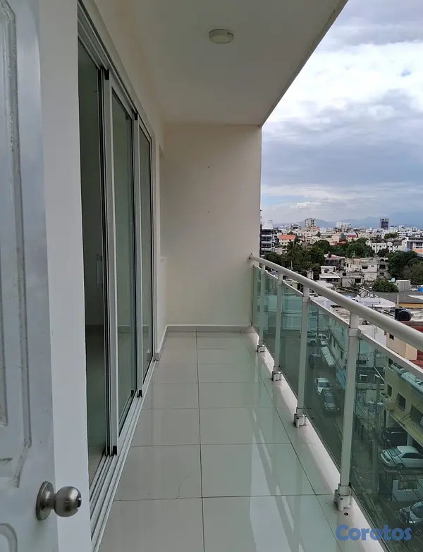 apartamentos - Alquiler Apartamento Torre, 1Hab, Evaristo Morales 3