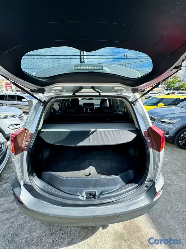 jeepetas y camionetas - Toyota Rav4 Limited 4x4 2014
 12