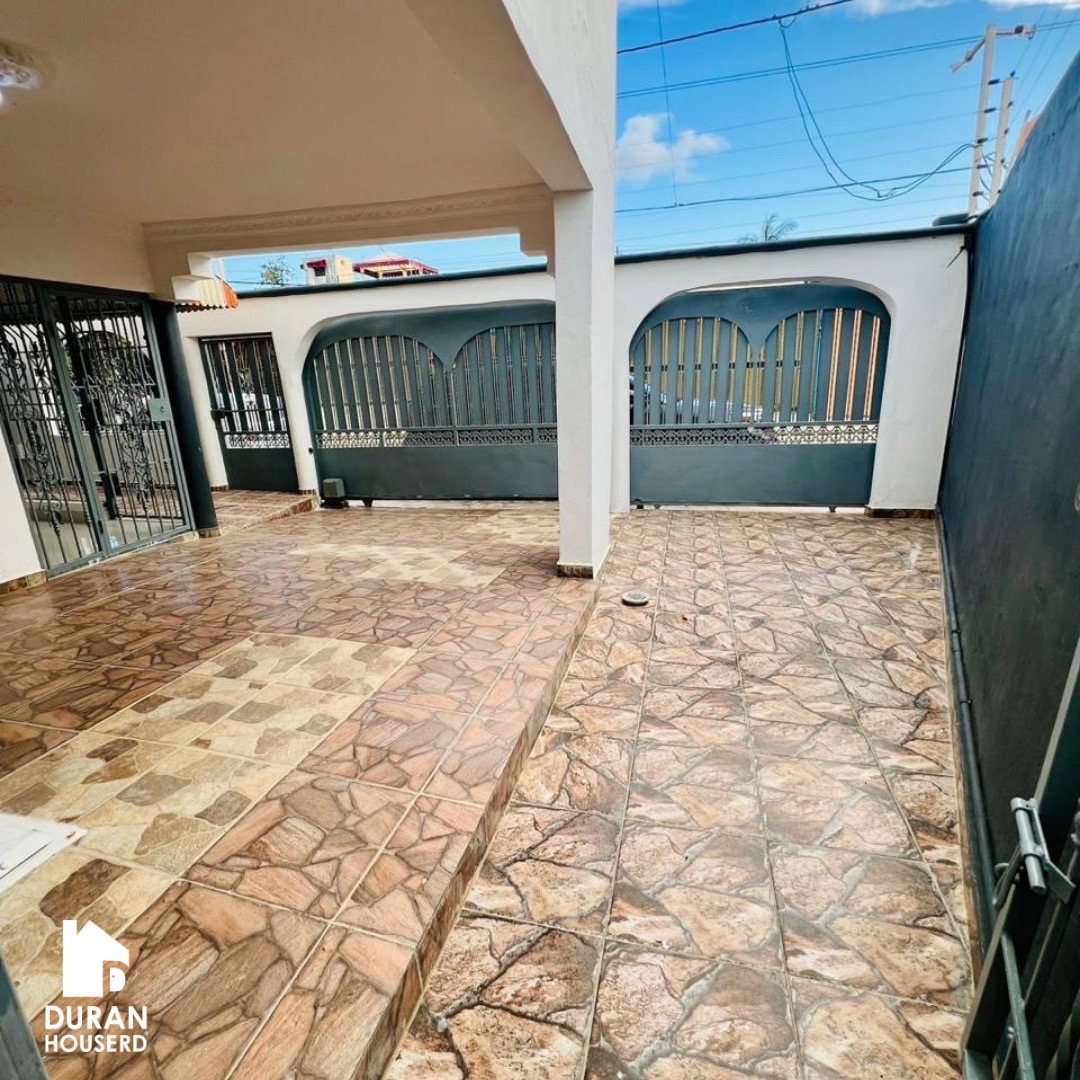 casas - venta de casa en la charles de Gaulle santo Domingo este  5
