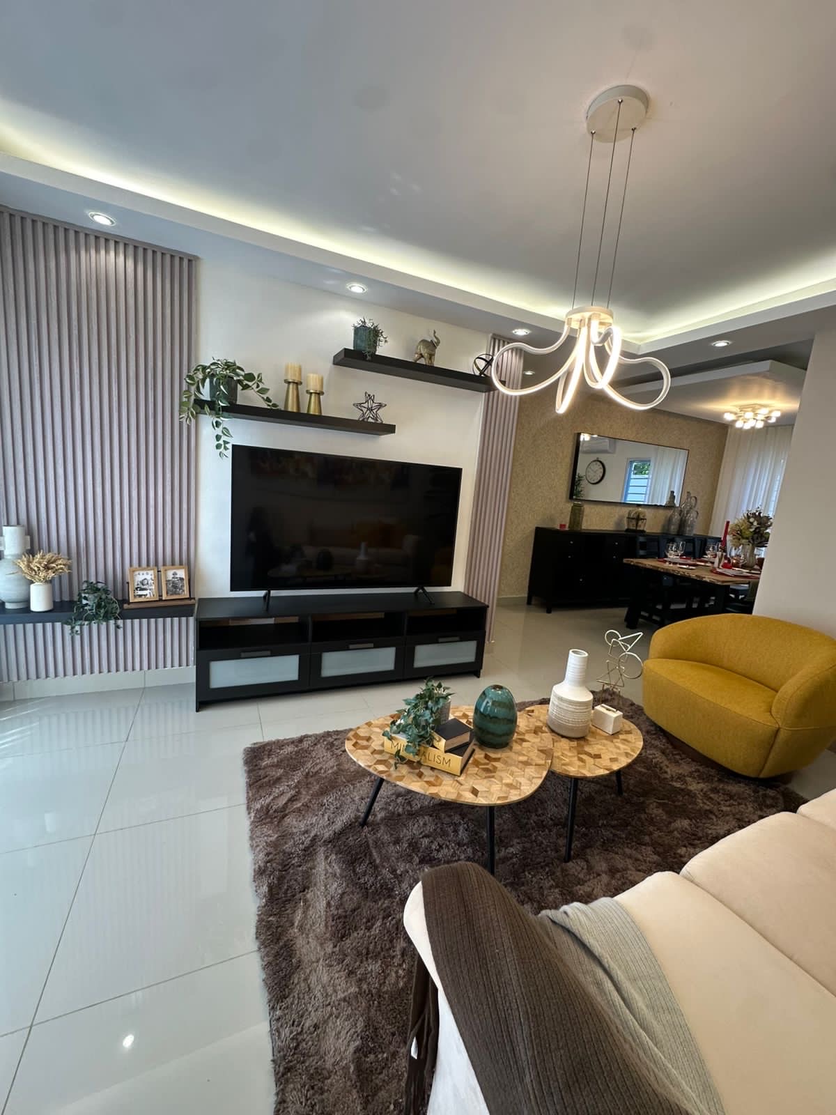 apartamentos - venta de apartamento con piscina y línea blanca en la autopista de san Isidro  8