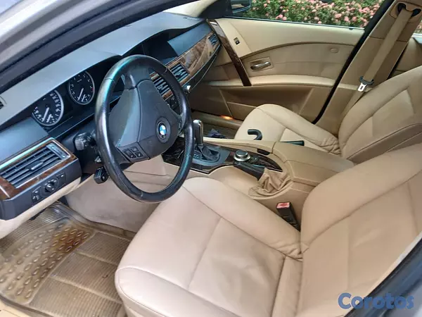 carros - BMW 525 año 2007 6