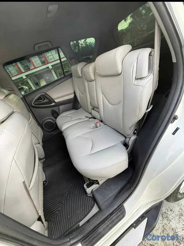 jeepetas y camionetas - 2009 Toyota Rav4 4x4  6
