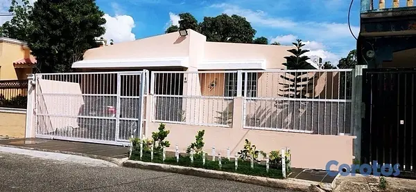 casas - Casa en Venta Remodelada  2