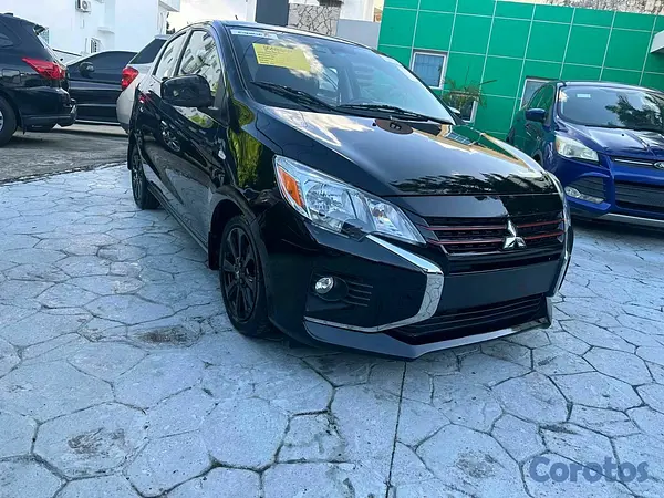 carros - Mitsubishi mirage black edition 2022 710,000 5