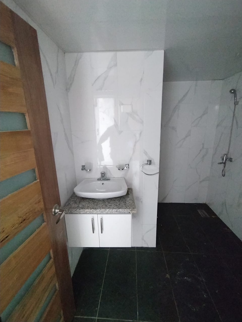 apartamentos - Venta de apartamento en la avenida España de 184mts Santo Domingo este  4