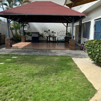 casas - Venta de Casa en Altos de las Praderas 0