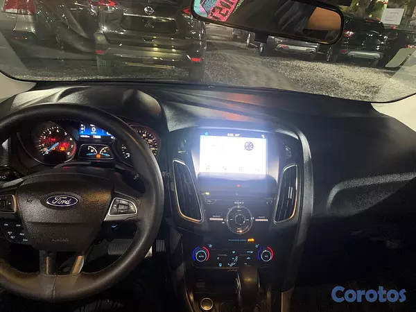 carros - Ford Focus SEL 2017, Excelente condición.  4