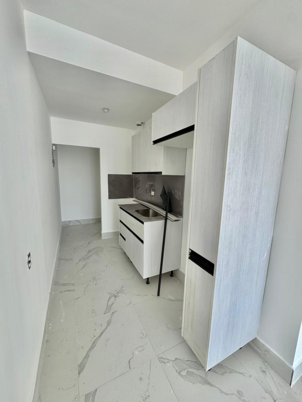 apartamentos - Vendo apartamento nuevo en Evaristo Morales  9