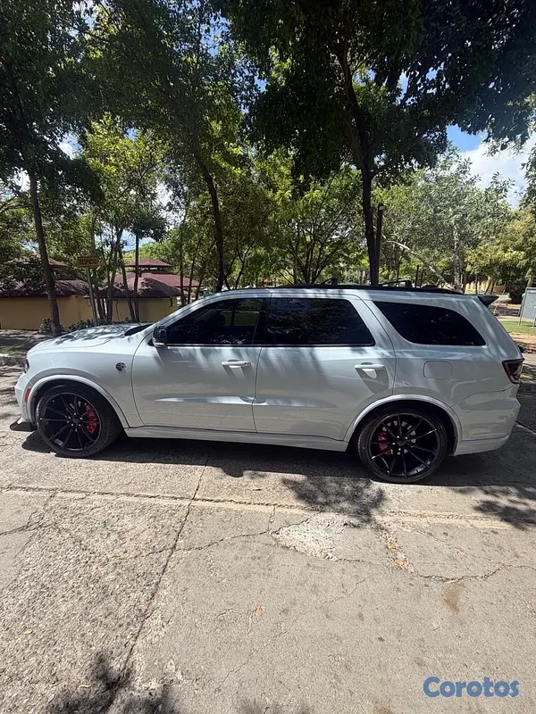 jeepetas y camionetas - Dodger Durango 2014 en perfecto condiciones  5