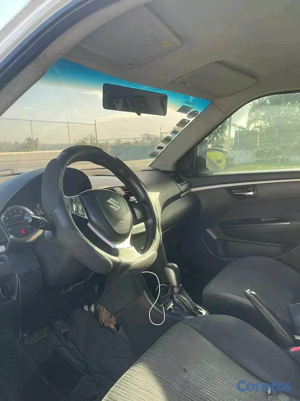 carros - Suzuki Swift 2011 Excelentes Condiciones 7