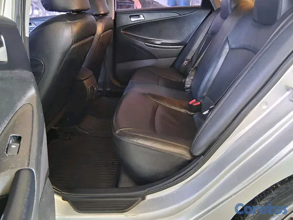 carros - hiunday y20 2015 4